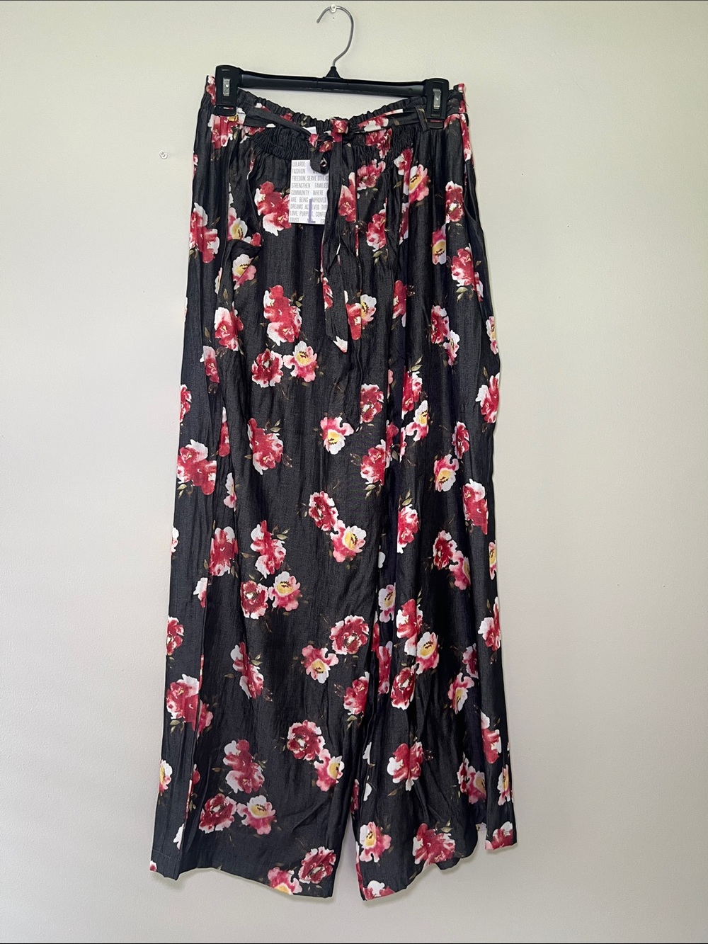LuLaRoe Dianne Pants Black & Floral